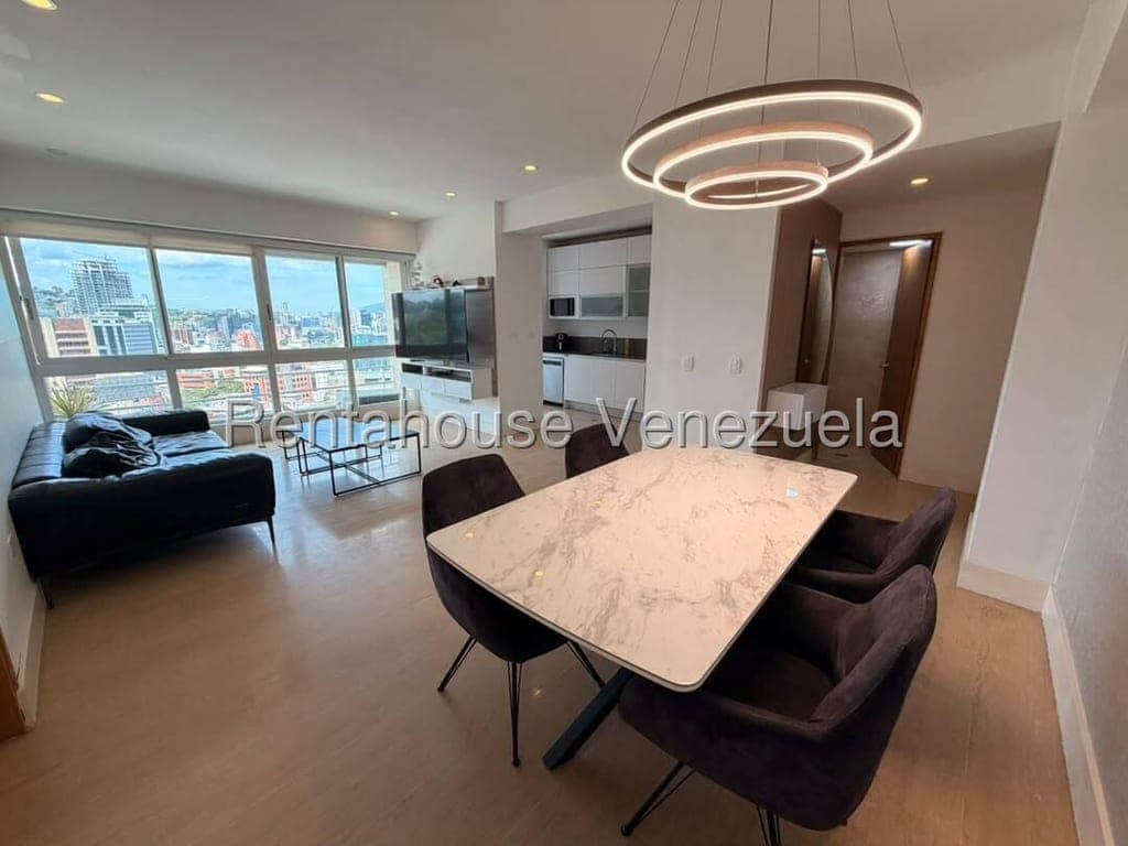 Foto 5 de Apartamento en Lomas de Las Mercedes, Caracas