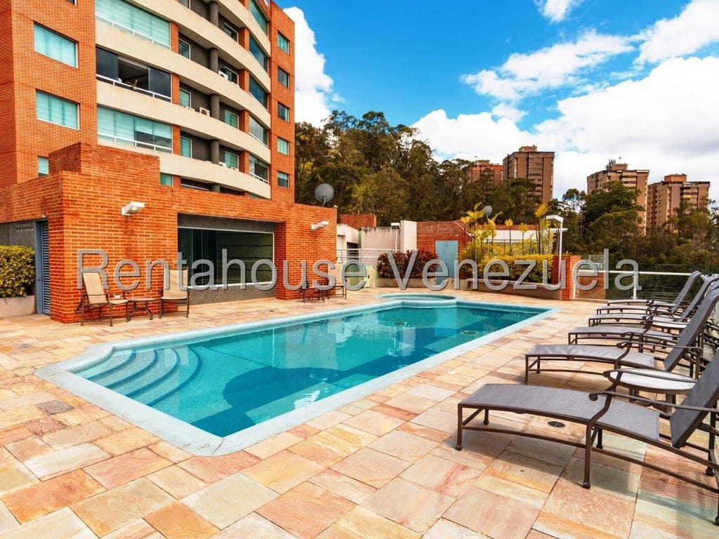 Foto 3 de Apartamento en Lomas del Sol, Caracas