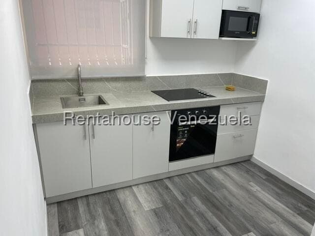 Foto 7 de Apartamento en Los Palos Grandes, Caracas