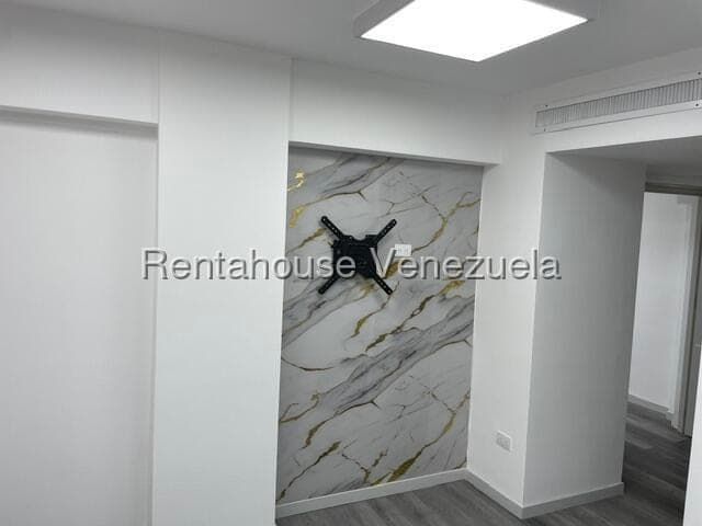 Foto 12 de Apartamento en Los Palos Grandes, Caracas