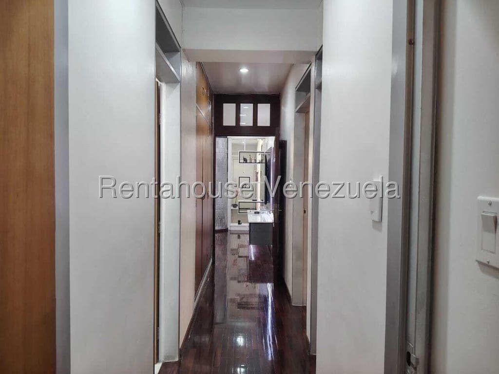 Foto 12 de Apartamento en La Florida, Caracas
