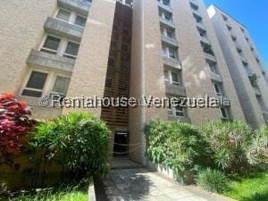 Foto 2 de Apartamento en Lomas de Las Mercedes, Caracas
