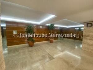 Foto 7 de Apartamento en Lomas de Las Mercedes, Caracas