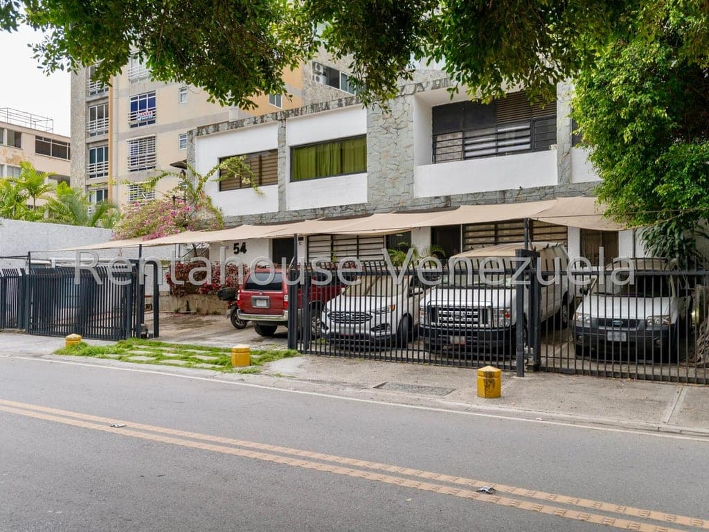 Foto 5 de Terreno en Los Naranjos de las Mercedes, Caracas