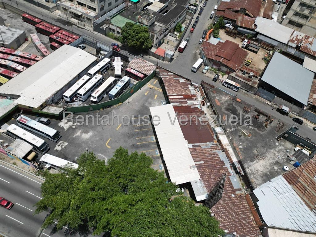 Foto 8 de Galpón en San Martín, Caracas