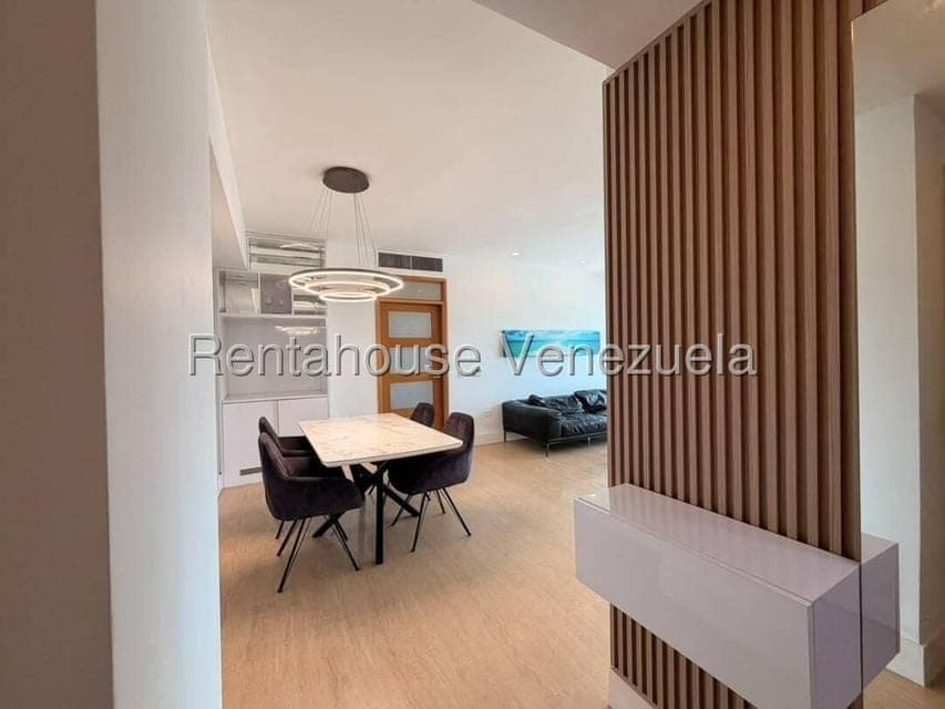 Foto 7 de Apartamento en Lomas de Las Mercedes, Caracas