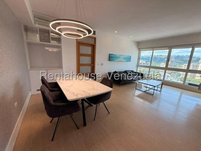 Foto 8 de Apartamento en Lomas de Las Mercedes, Caracas