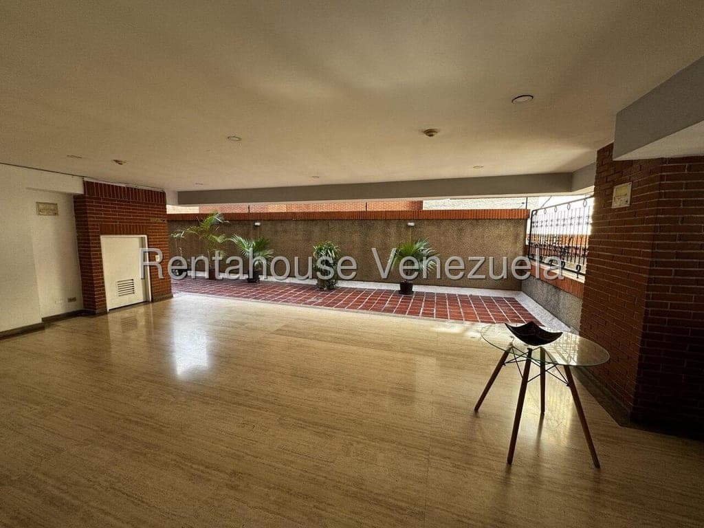 Foto 3 de Apartamento en Campo Alegre, Caracas