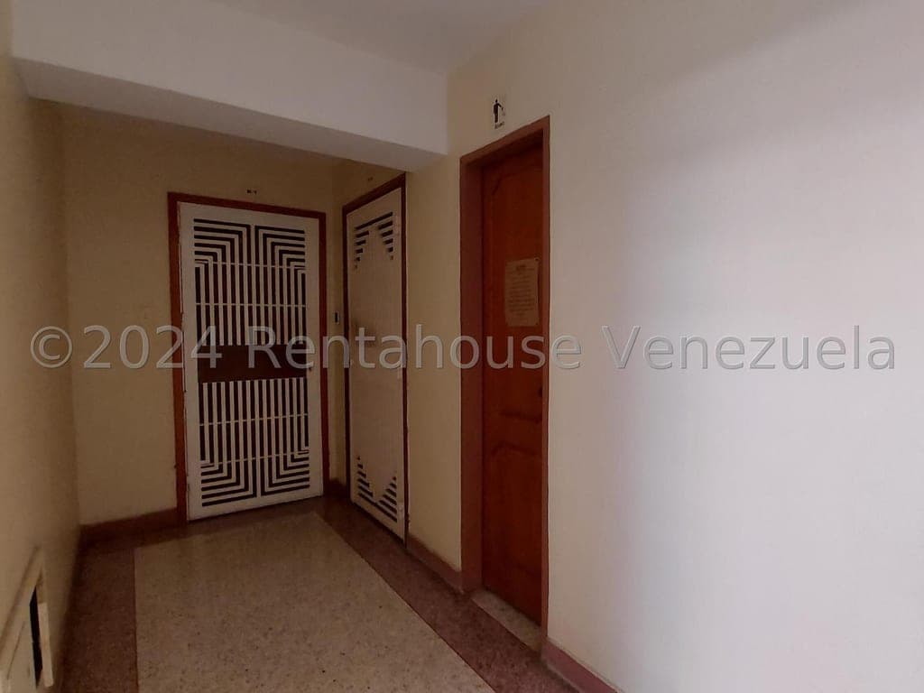 Foto 12 de Apartamento en El Parral, Valencia