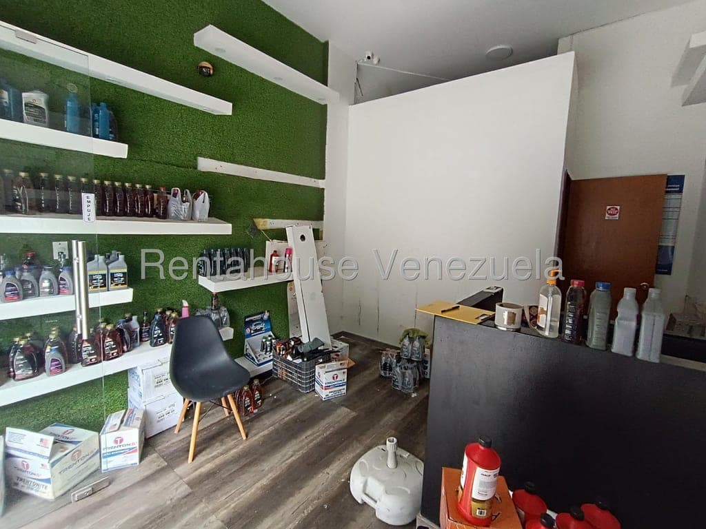 Foto 3 de Local comercial en Los Palos Grandes, Caracas