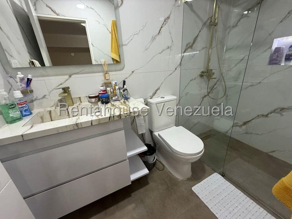 Foto 9 de Apartamento en El Cigarral, Caracas