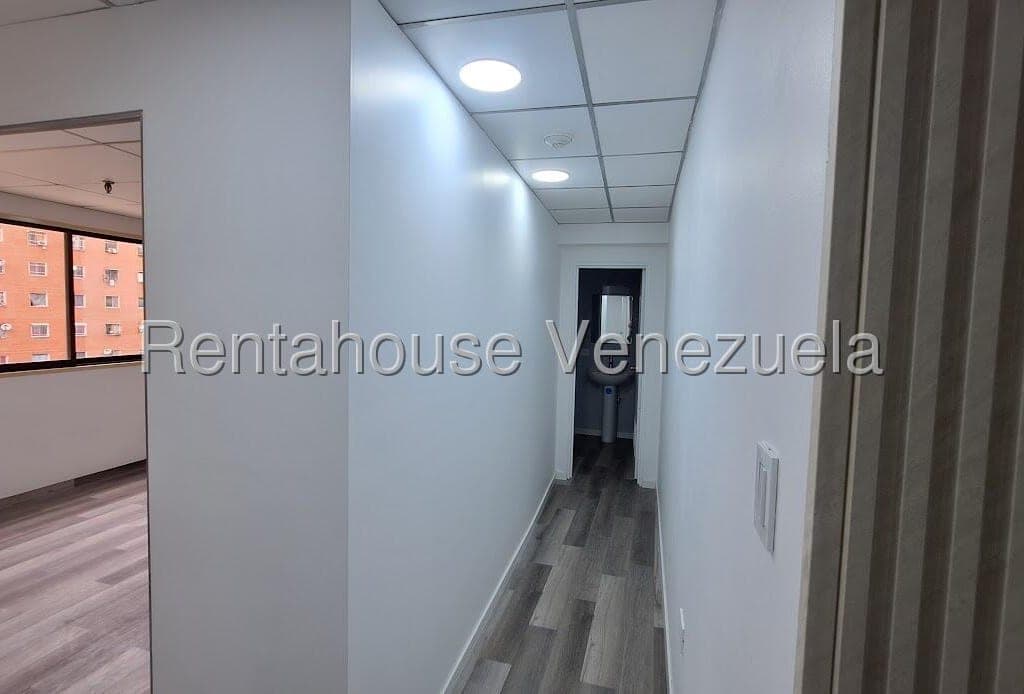 Foto 3 de Oficina en Sabana Grande, Caracas