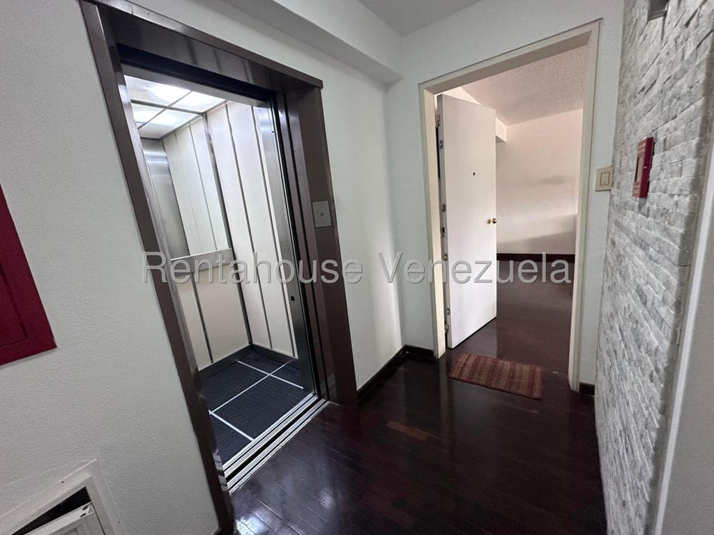 Foto 2 de Apartamento en Los Samanes, Caracas