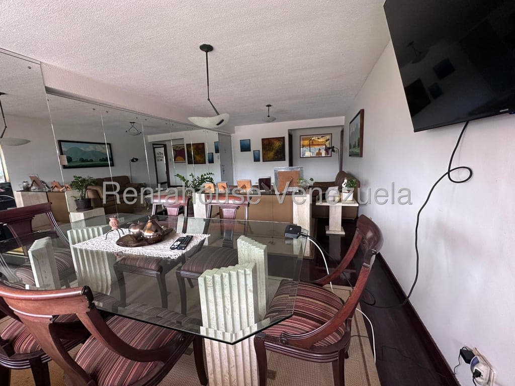 Foto 10 de Apartamento en Los Samanes, Caracas