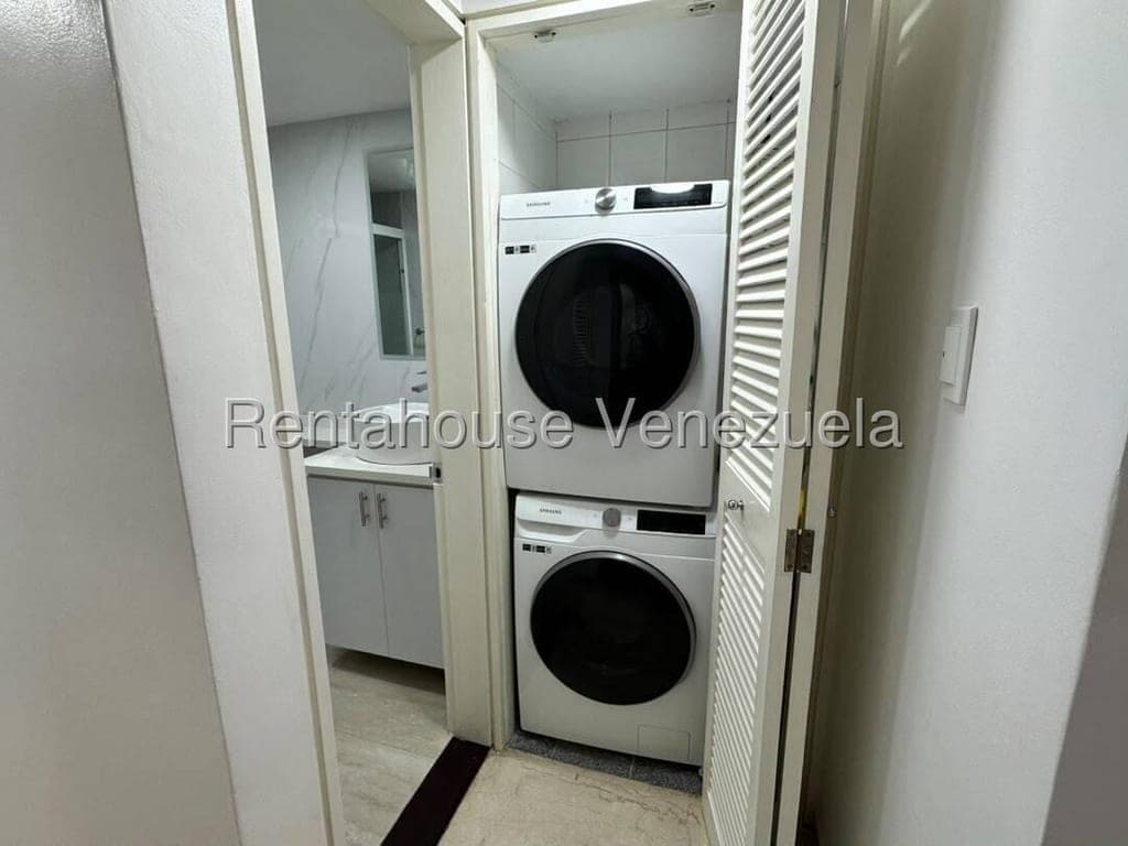 Foto 8 de Apartamento en Altamira, Caracas