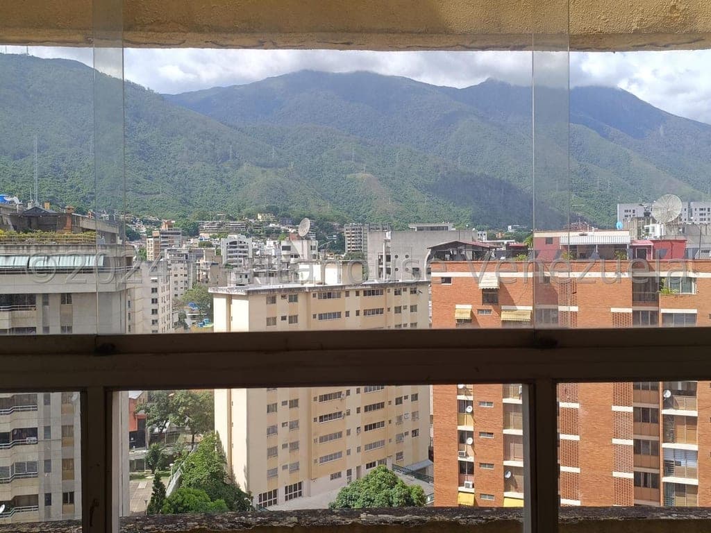 Foto 8 de Apartamento en Las Palmas, Caracas