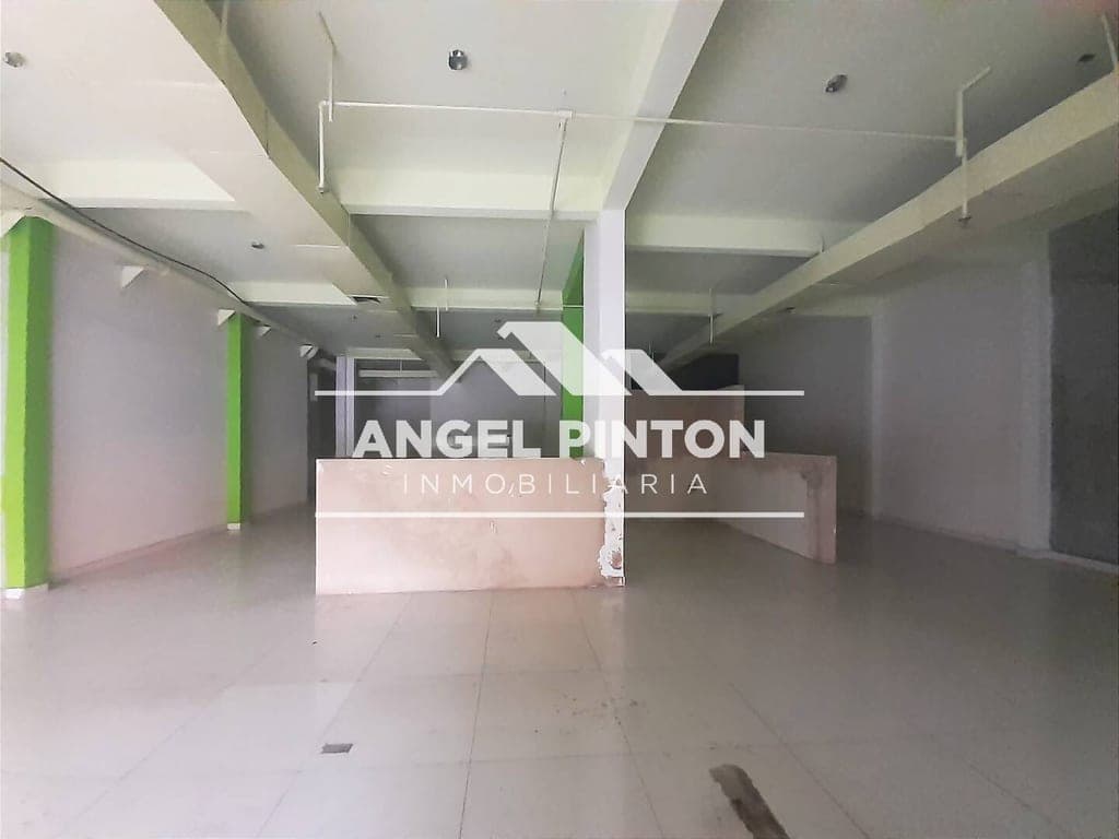Foto 4 de Local comercial en Avenida El Milagro, Maracaibo