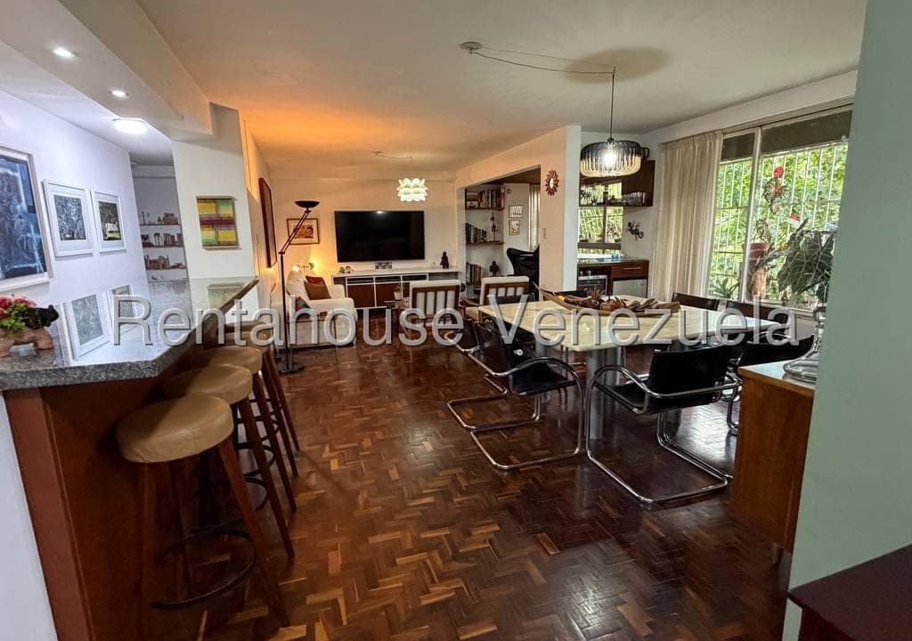 Foto 2 de Apartamento en Colinas de Bello Monte, Caracas