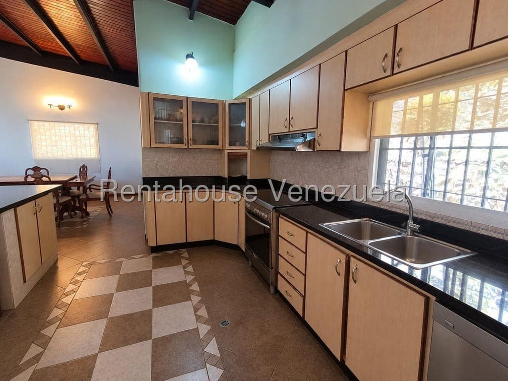 Foto 10 de Casa en Cumbres de Curumo, Caracas